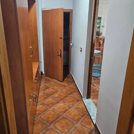 Xhemi Apartament *