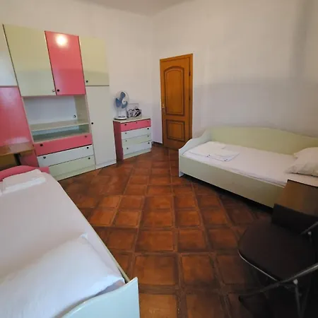Xhemi Apartament Tirana